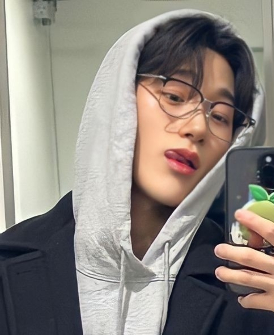 에이티즈 최산 벌크업 전후와 무대 및 화보 사진 27